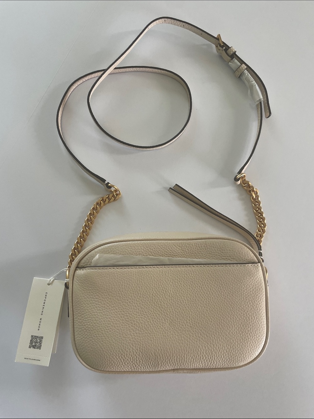 NWT Tory Burch McGraw Camera Bag Pebbled Leather Crossbody Brie color - Picture 4 of 12